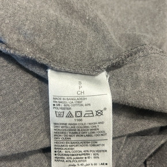 Old‎ Navy Men’s Soft Washed Long Sleeve Crewneck Grey T-Shirt Size Small - Picture 7 of 7